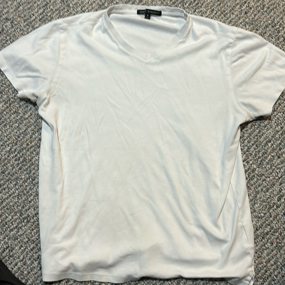 Robert Barakett men’s T-shirt size small